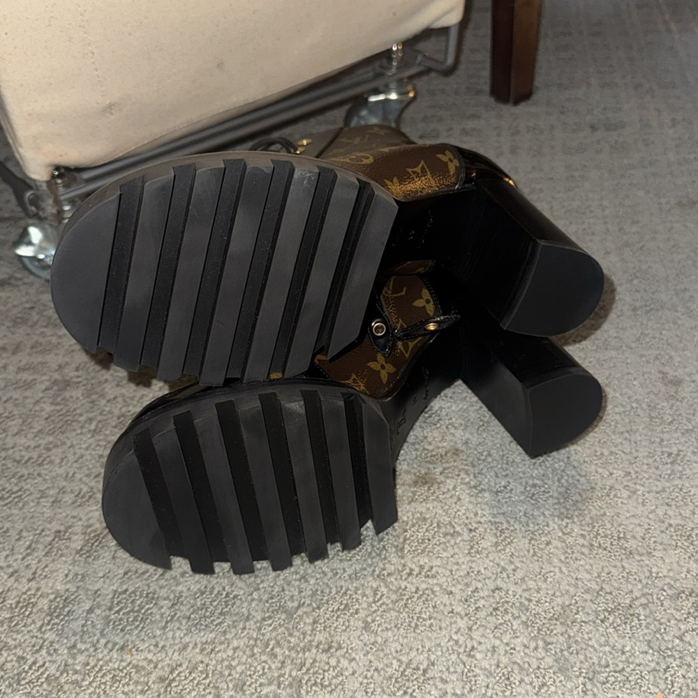 Louis Vuitton Women's Black and Brown Boots - Picture 4 of 4